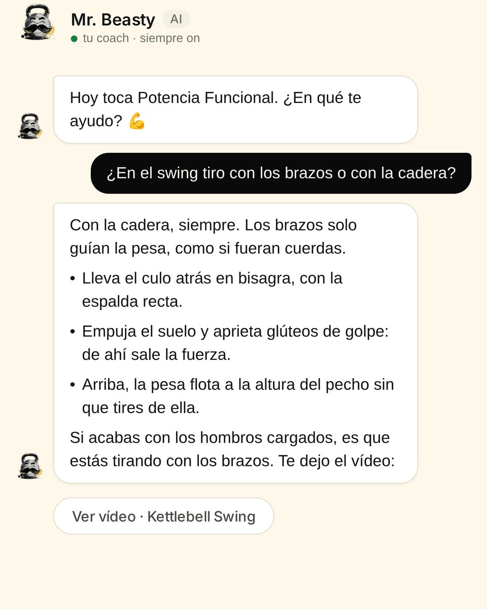 Chat con Mr. Beasty: una socia pregunta si en el swing tira con los brazos o con la cadera y él se lo explica